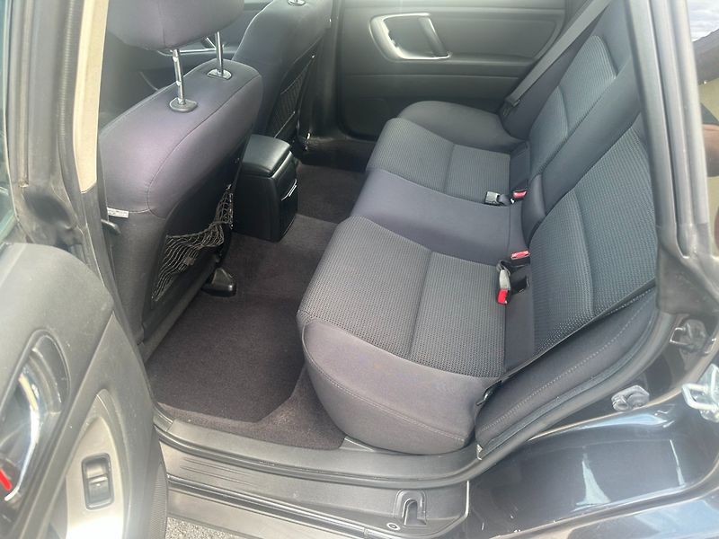Subaru Outback 2.5i 4x4/127kW/Tempomat - fotka 11 z 22