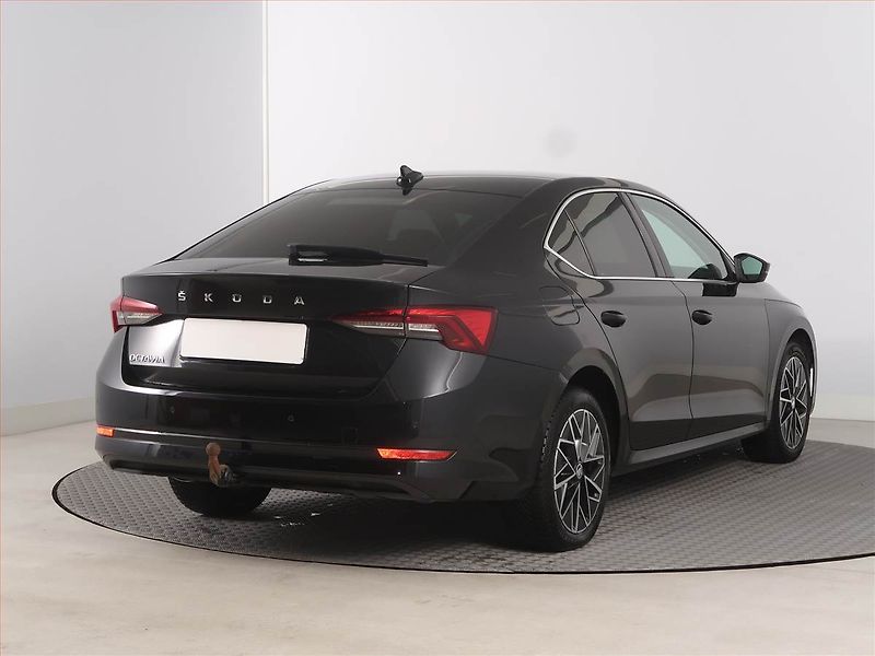 Škoda Octavia (2020) 2.0 TDI, Automat, Serv.kniha - fotka 5 z 16