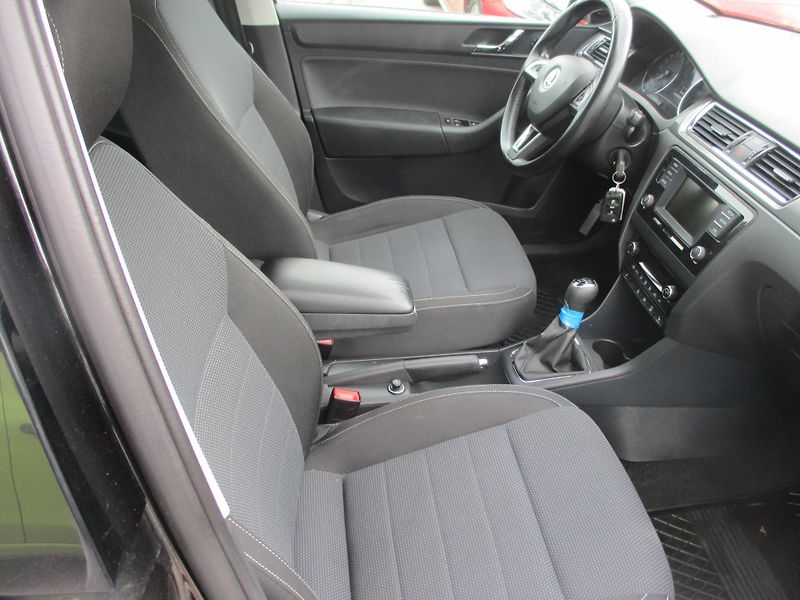 Škoda Rapid (2015) 1,6 TDi - fotka 6 z 12