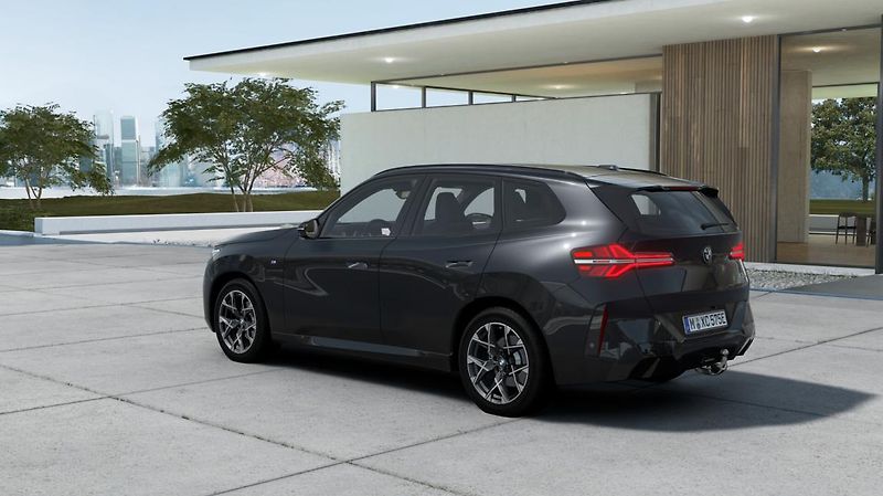 BMW X3 30e xDrive - fotka 2 z 14