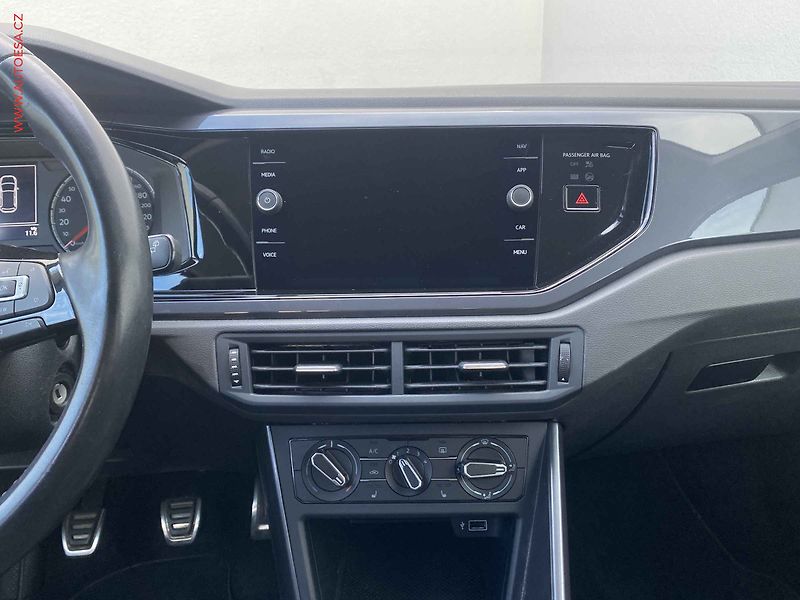 Volkswagen Polo (2019) 1.0 TSi, IQ Drive, navi - fotka 12 z 18