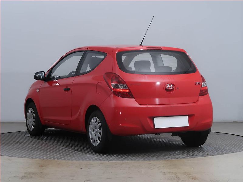Hyundai i20 (2011) 1.2, Serv.kniha, po STK - fotka 4 z 13