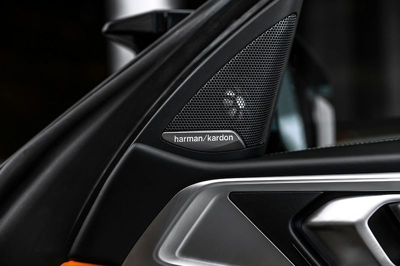 BMW M4 Coupe xDrive Competition Laser - fotka 23 z 25