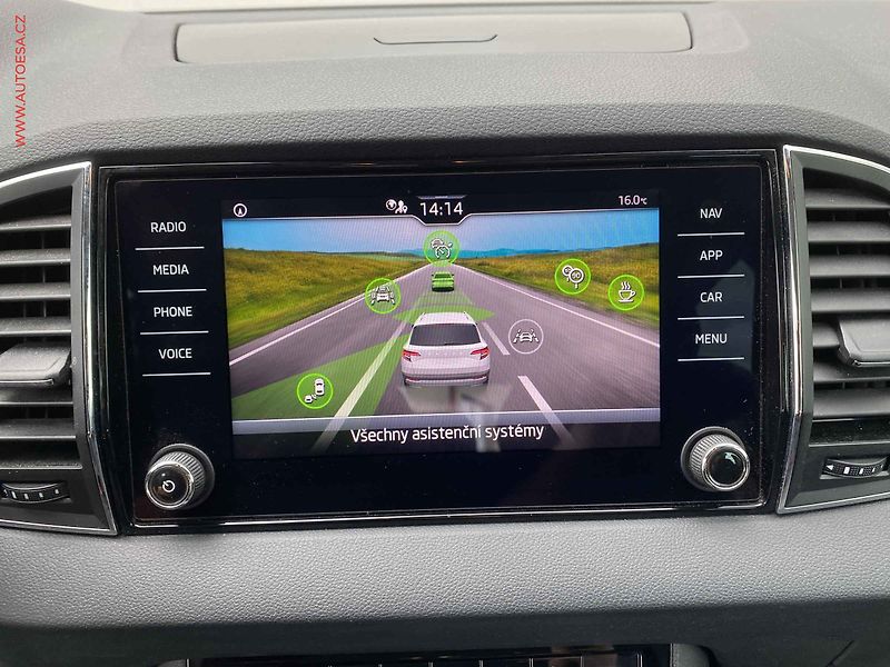 Škoda Karoq (2021) 1.5 TSi, Style, DSG, LED, - fotka 19 z 20