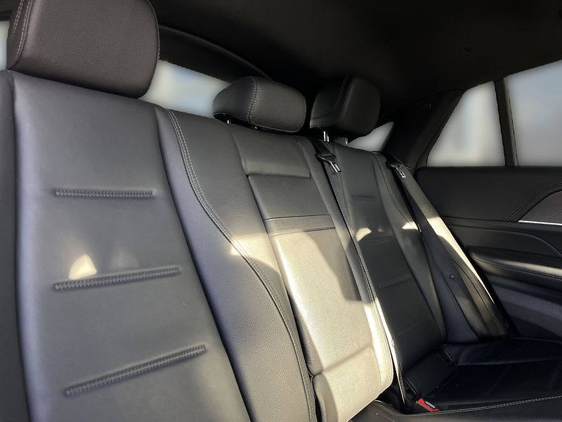Mercedes-Benz GLE Coupé 400 d 4MATIC AMG Line ku - fotka 18 z 18
