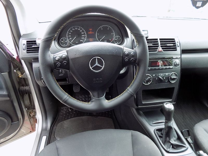 Mercedes-Benz Třídy A (2006) 160CDI/ČR/Klima/Rataj-edice/ - fotka 22 z 29