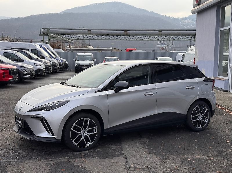 MG MG4 (2025) Electric Exclusive (64 kWh) - fotka 5 z 41