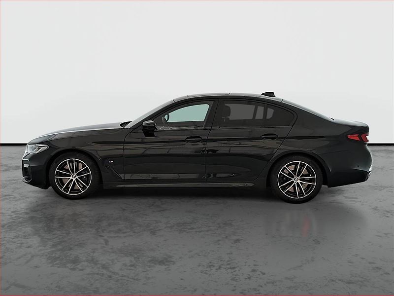 BMW Řada 5 (2021) 540d xDrive - fotka 3 z 16