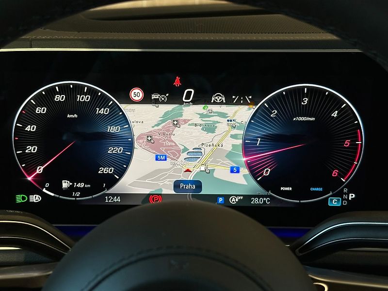 Mercedes-Benz Ostatní 450d Kupé 4MATIC, AMG Premium - fotka 23 z 41