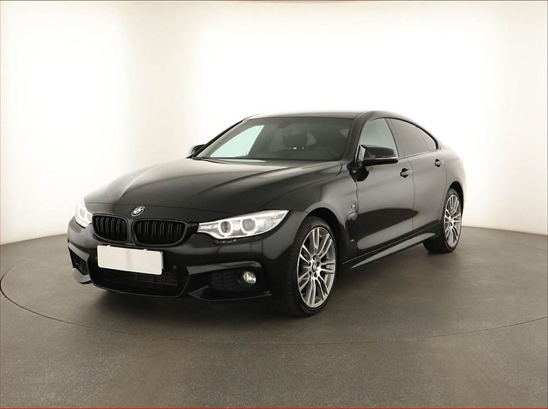 BMW Řada 4 (2017) 420d xDrive, 4X4, Automat - fotka 2 z 20