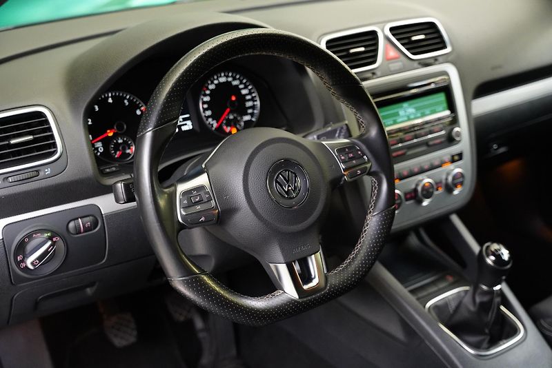 Volkswagen Scirocco - fotka 13 z 22