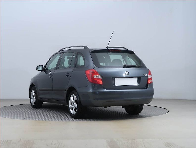 Škoda Fabia (2008) 1.9 TDI, Eko.zaplacen - fotka 4 z 14