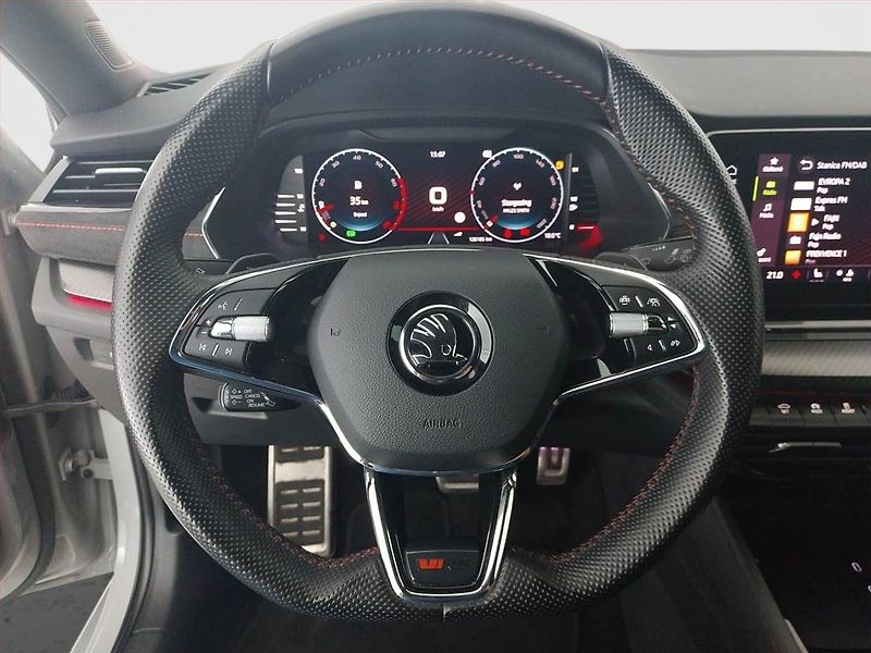 Škoda Octavia (2021) RS 2.0 TSI - fotka 17 z 22