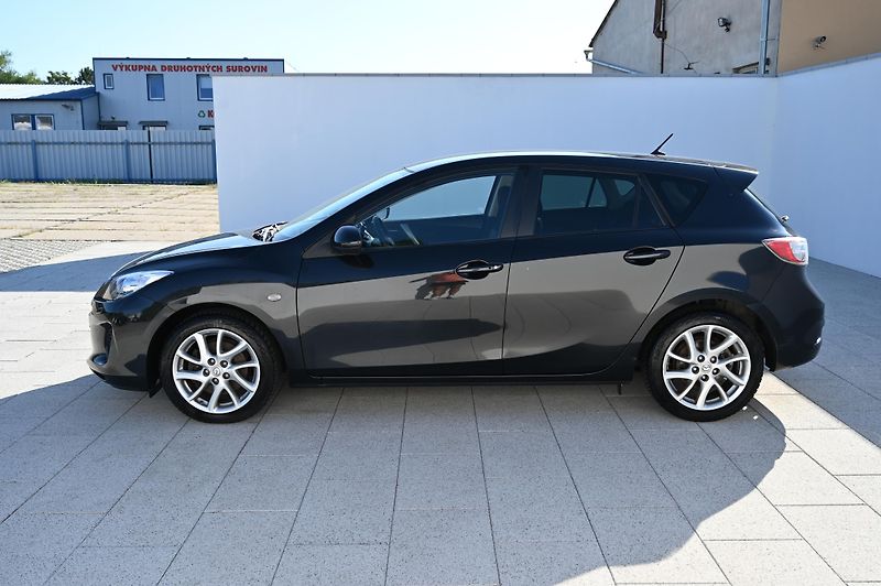 Mazda 3 2.0 110KW Sports-Line 7/2012 - fotka 8 z 30