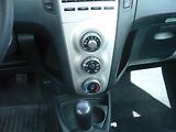 Toyota Yaris 1.0i 51Kw - náhled 10