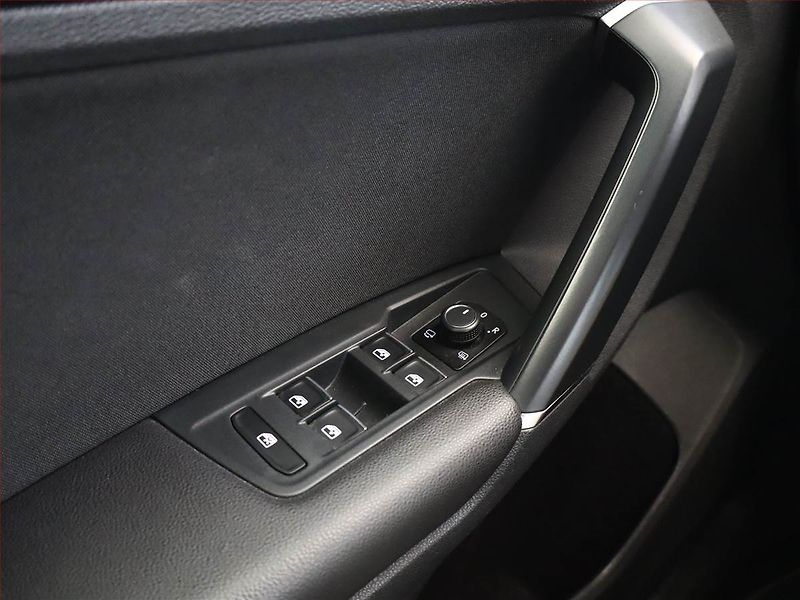 Volkswagen Tiguan (2017) Highline 2.0 TDI, 4X4 - fotka 22 z 24