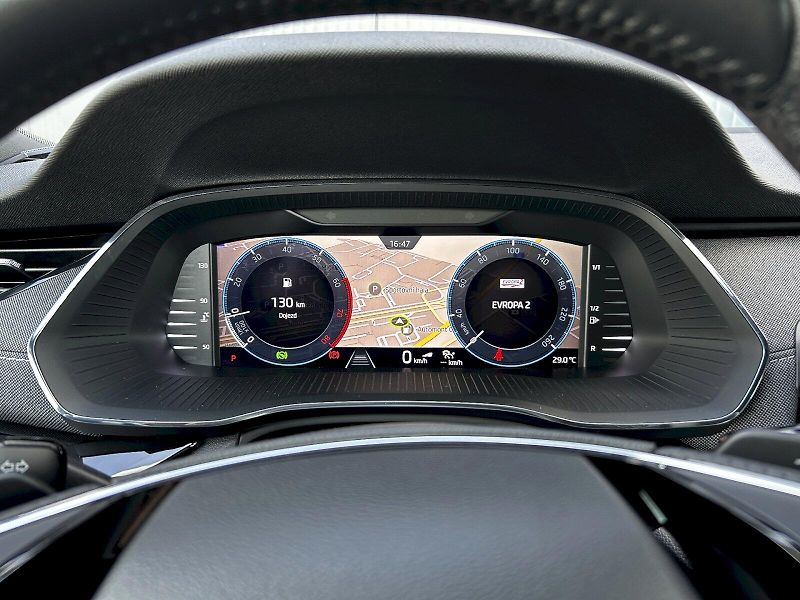 Škoda Octavia (2024) Combi 1.5 TSI e-TEC 110kW DSG - fotka 11 z 35