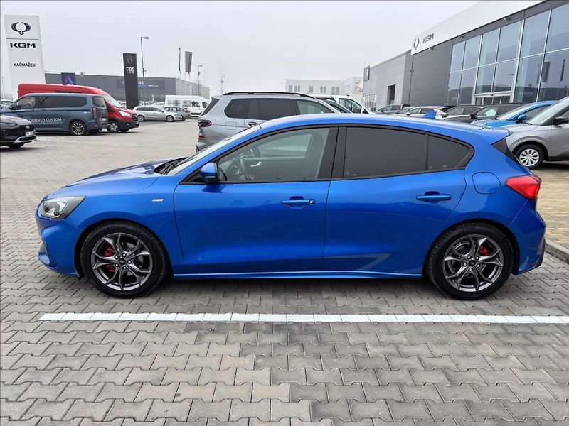 Ford Focus 1,0 EcoBoost 92 kW ST Line - fotka 2 z 35