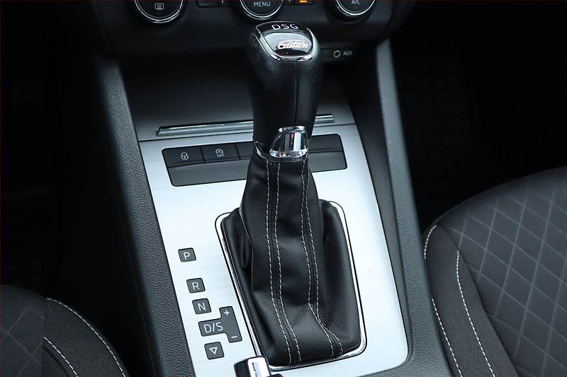 Škoda Octavia (2015) Edition 1.6 TDI, Automat - fotka 13 z 25