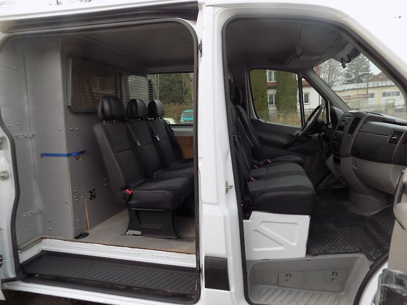 Mercedes-Benz Sprinter (2010) 2,2 95KW L2H1 6MÍST  - fotka 31 z 39