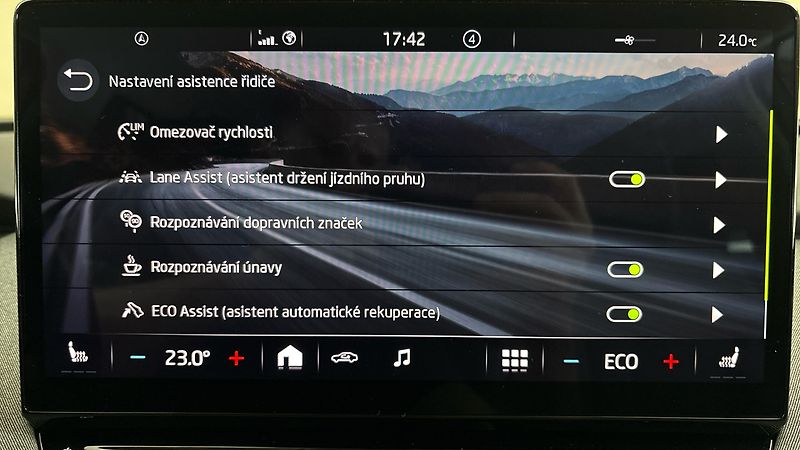 Škoda Enyaq 82 kWh AUT 80 Loft - fotka 24 z 29