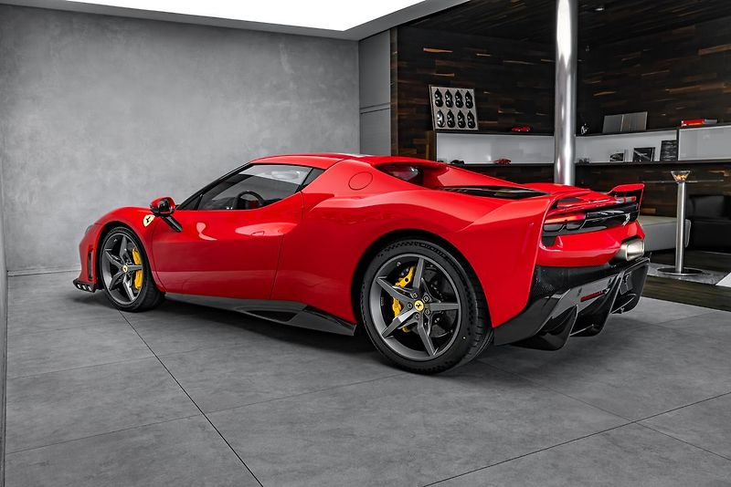 Ferrari 296 GTB Speciale, lift, surround, ACC - fotka 7 z 35