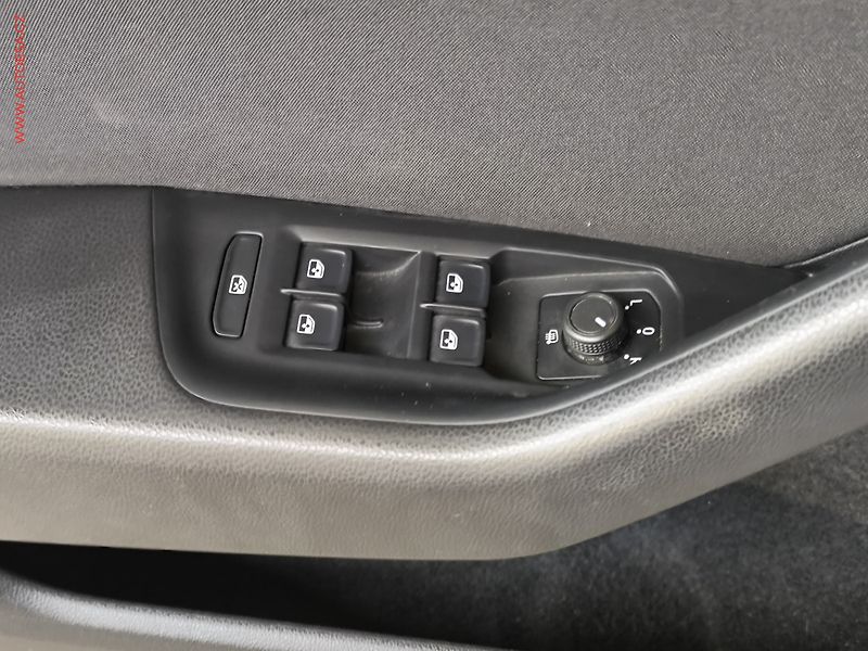 Volkswagen Passat (2019) 1.5 TSi, Comfortline, navi - fotka 17 z 17