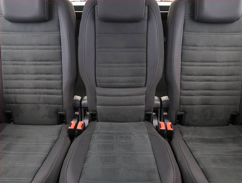 Volkswagen Touran (2016) Comfortline 2.0 TDI, Automat - fotka 10 z 21