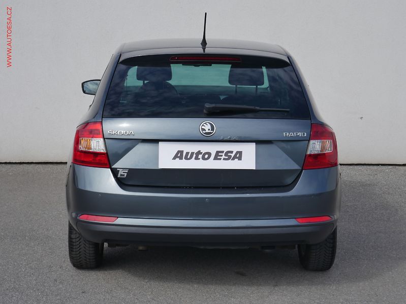 Škoda Rapid (2014) 1.6 TDi, Elegance, STK6/28 - fotka 5 z 17