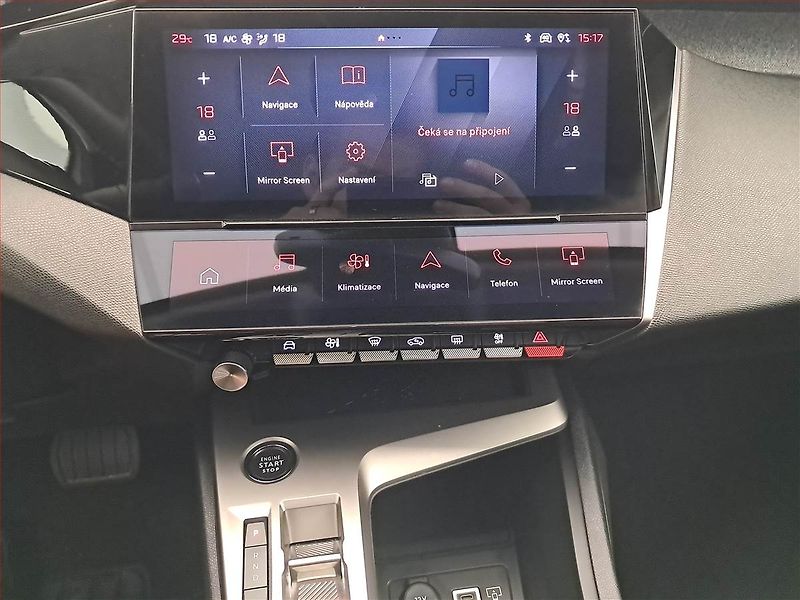 Peugeot 408 (2024) Allure Hybrid 136 - fotka 12 z 18
