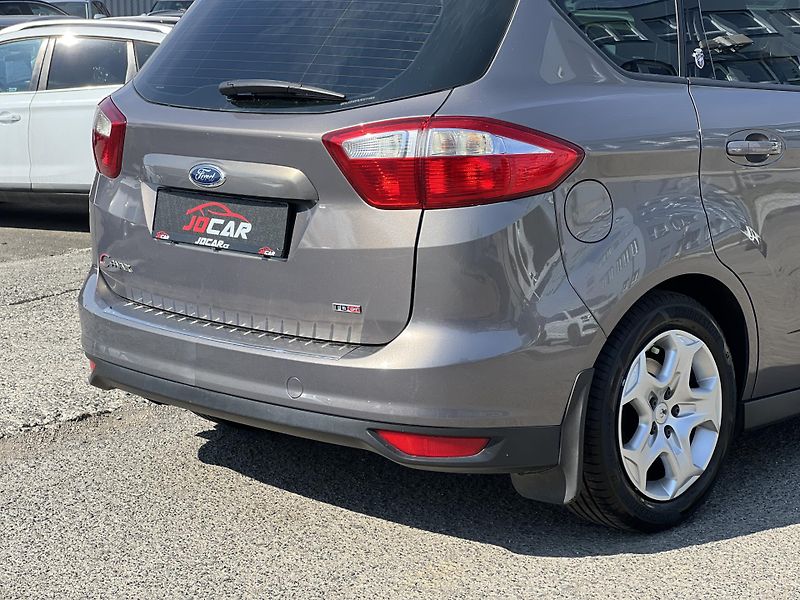 Ford C-MAX Ghia 1.6TDCi KLIMA PŮVOD ČR - fotka 35 z 35