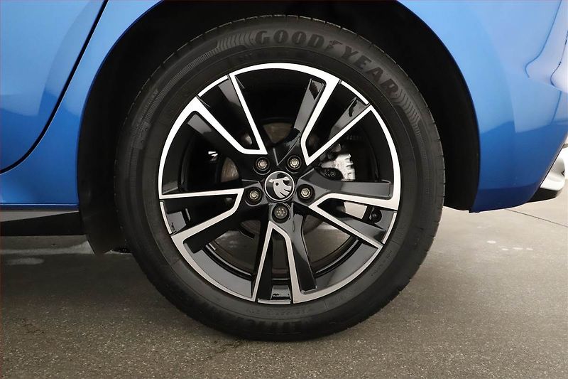 Škoda Fabia (2025) 1.0 TSI, MONTE CARLO, KEYLESS - fotka 20 z 20
