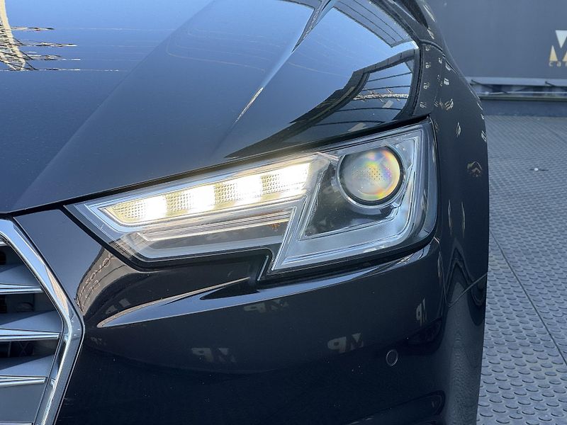 Audi A4 (2016) 2.0TDi Sport, Individual, RZV - fotka 40 z 47