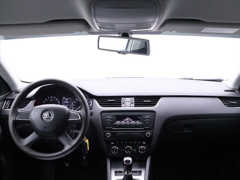 Škoda Octavia 1,6 TDI 4x4 77kW Ambition - fotka 25 z 33