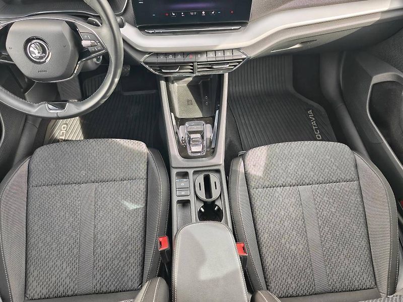 Škoda Octavia Style 7DSG 1,5TSI - fotka 9 z 23