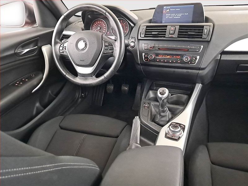 BMW Řada 1 (2013) 120d xDrive, 4X4, Navi - fotka 7 z 21