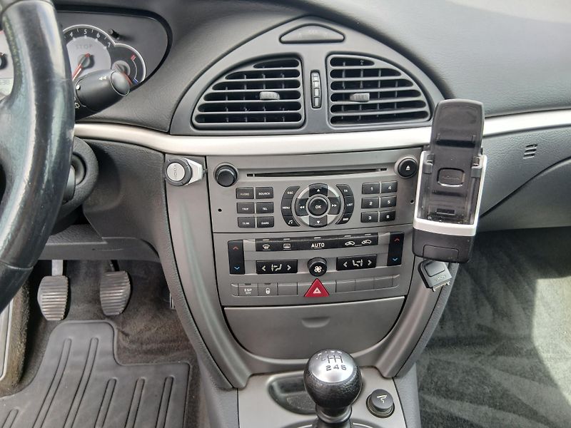 Citroën C5 2.0 HDI, klima - fotka 18 z 26