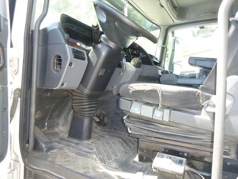 Mercedes-Benz (2014) 2641 kontejner 6x4 - fotka 20 z 24