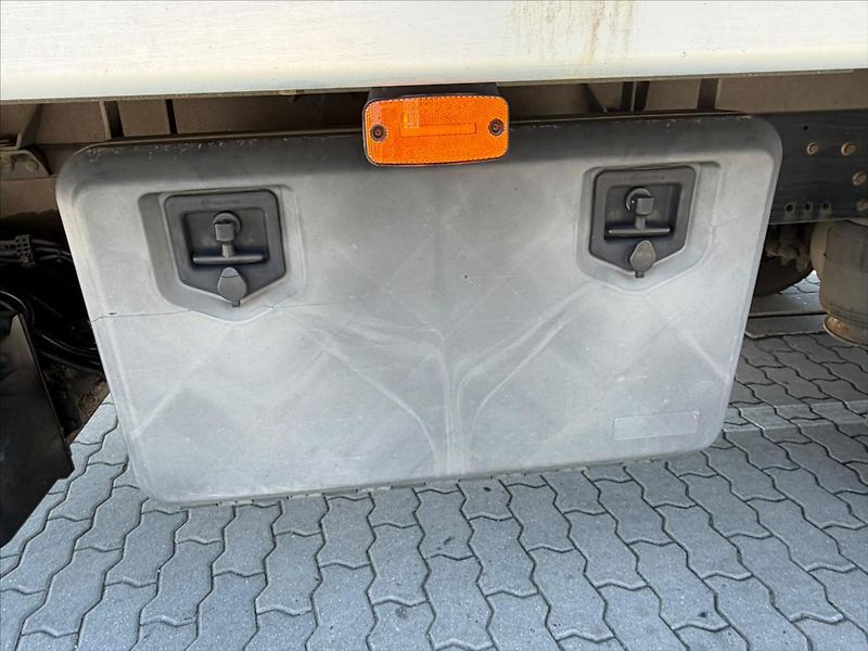 Iveco Eurocargo 6,7 ML120E22P 18EUP s  čelem - fotka 16 z 30