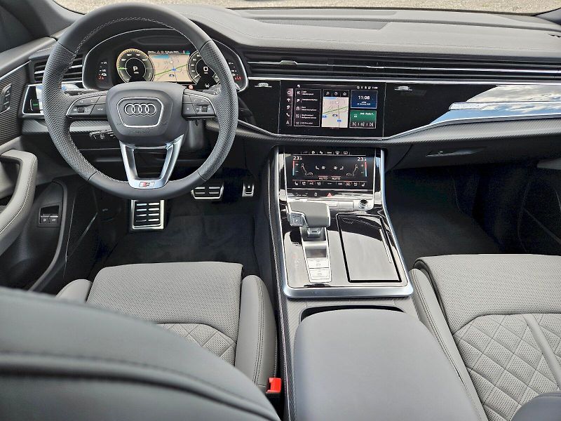 Audi Q8 (2026) SUV 60 TFSI e quattro 360kW - fotka 10 z 31