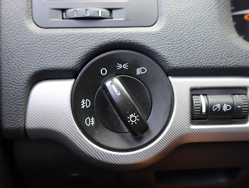 Škoda Octavia (2012) Elegance 2.0 TDI, Serv.kniha - fotka 18 z 20