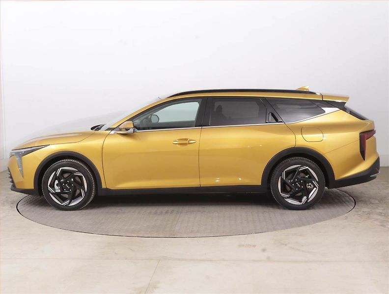 Kia K4 (2026) 1.6 T-GDI, Mrtvý úhel - fotka 3 z 17