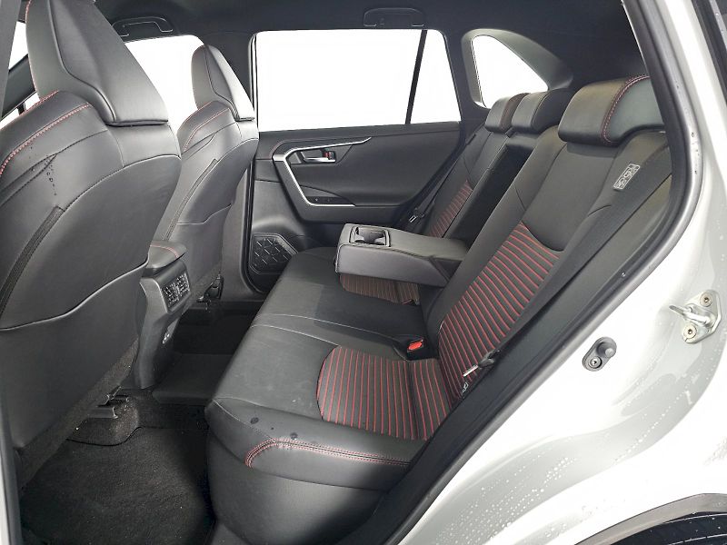 Toyota RAV4 (2024) 2.5PHEV 306k 4X4 SELECTION - fotka 10 z 26