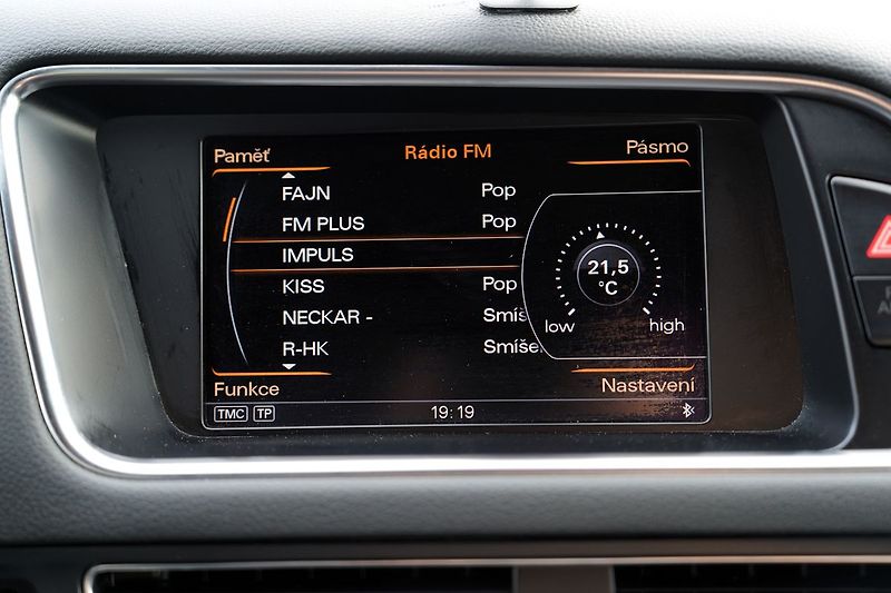 Audi Q5 2.0 TDI/Quattro/DSG/kůže/180PS - fotka 40 z 48
