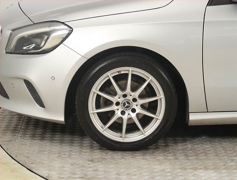 Mercedes-Benz Třídy A (2017) Classic A 180 d, Automat, Kůže - fotka 15 z 18