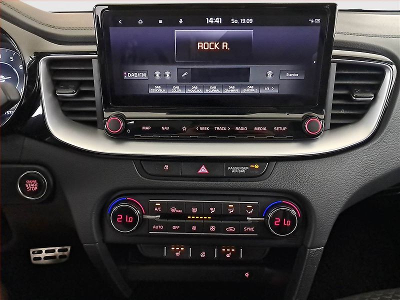 Kia Ceed (2022) Top 1.5 T-GDI, Automat - fotka 12 z 19