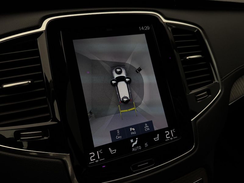 Volvo XC90 B5 AWD INSCRIPTION AUT CZ - fotka 54 z 55