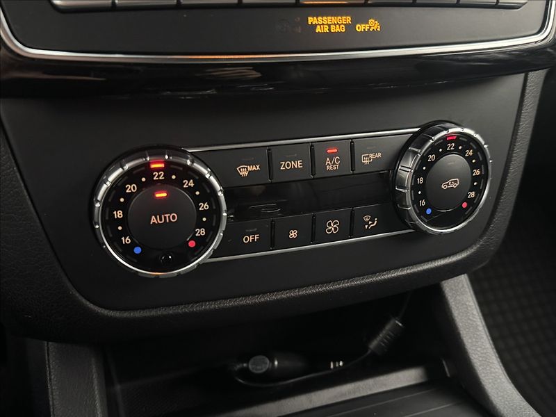 Mercedes-Benz GLE 3,0 350d AMG COUPE LED DPH ČR - fotka 25 z 43