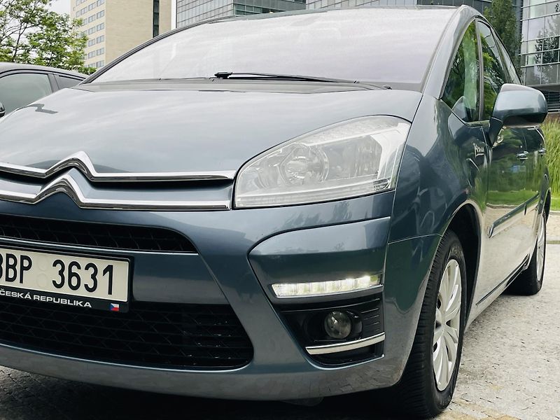 Citroën C4 Picasso 1.6i 88KW MANUÁL LED SENZORY - fotka 38 z 38