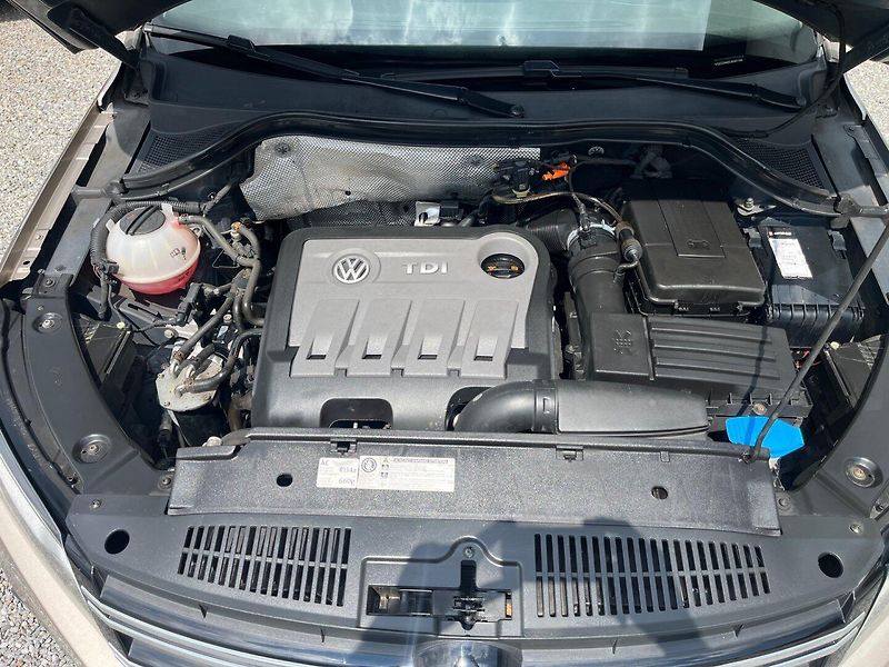Volkswagen Tiguan (2011) 2.0 TDI 4 MOTION, Bi-Xenon - fotka 23 z 25